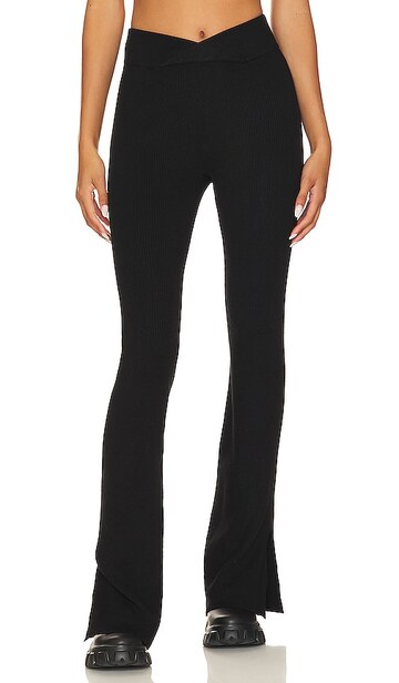 chaser party flare pant in black
