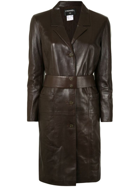 Chanel Pre-Owned 2004 belted leather coat in brown