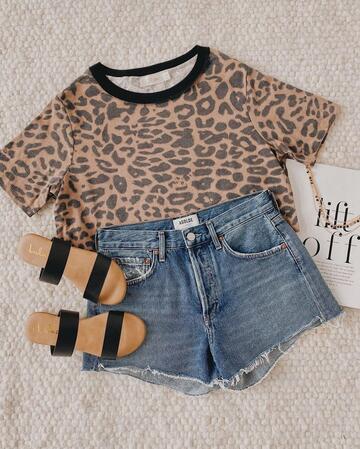 shorts,shoes,top