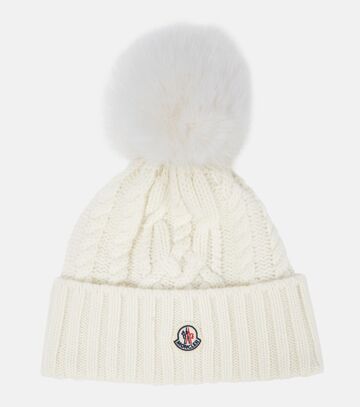 moncler logo cable-knit wool and cashmere beanie in white