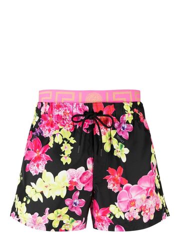 versace floral-print logo-waistband swim shorts - black