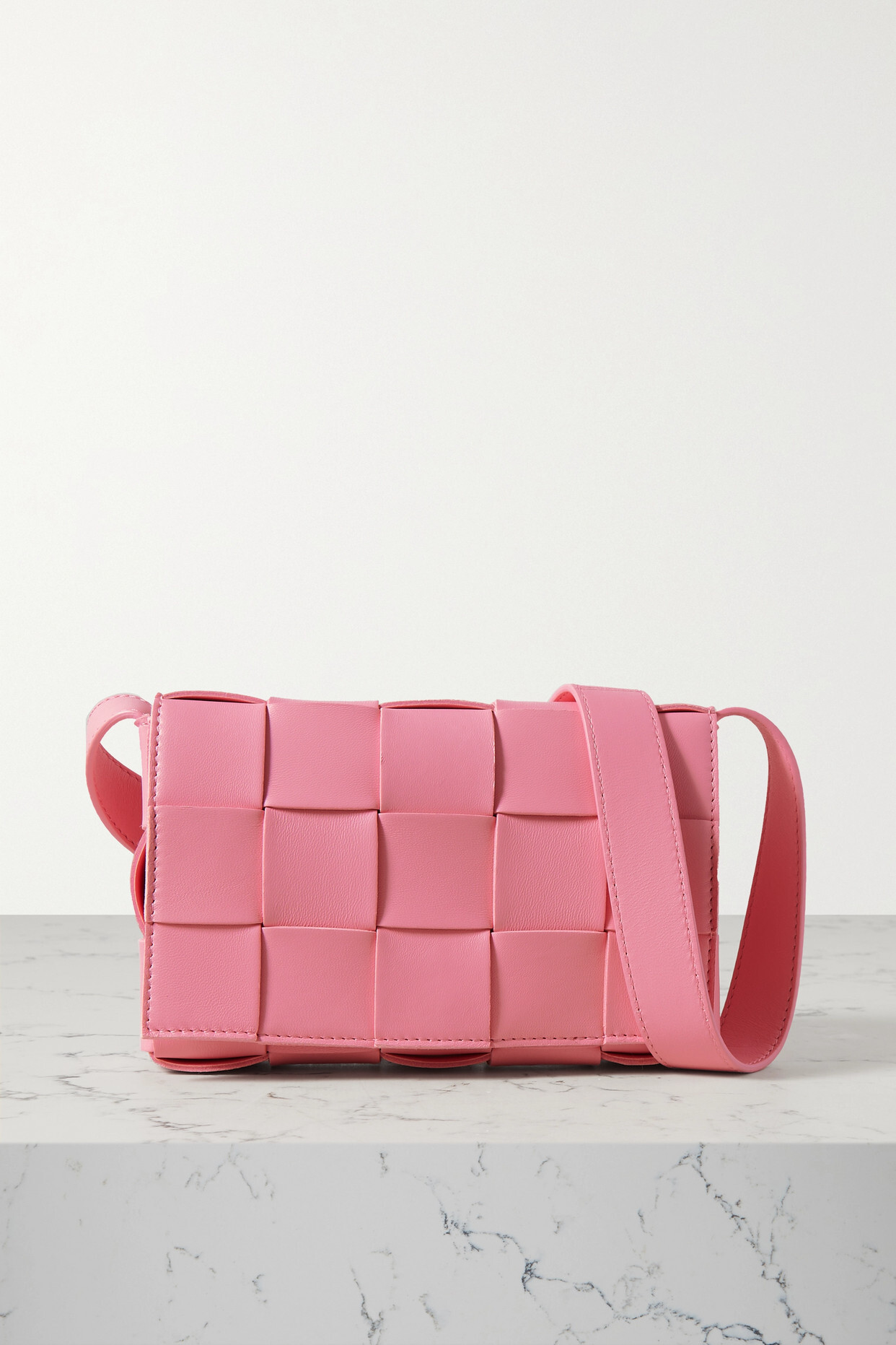 Bottega Veneta - Cassette Small Intrecciato Leather Shoulder Bag - Pink