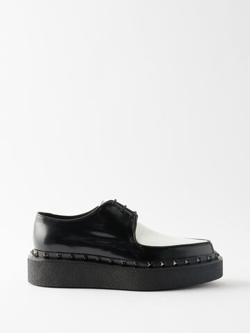 valentino garavani - rockstud two-tone leather derby shoes - womens - black & white