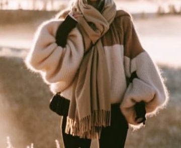 sweater,balloon sleeve,oversized sweater,camel,cream
