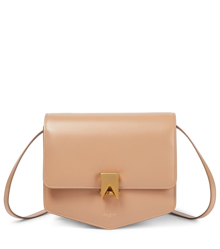 Alaïa Le Papa Large leather crossbody bag in pink