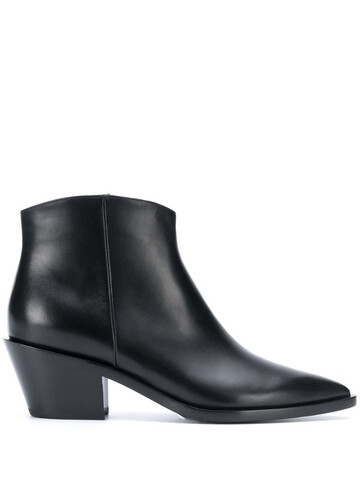 Gianvito Rossi pointed tapered-heel boots in black