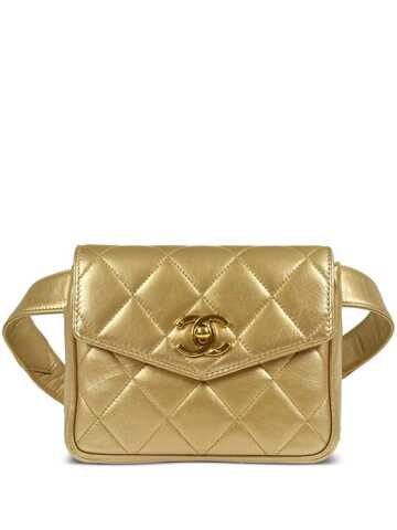 chanel pre-owned 1992 diamond-quilted belt bag - gold