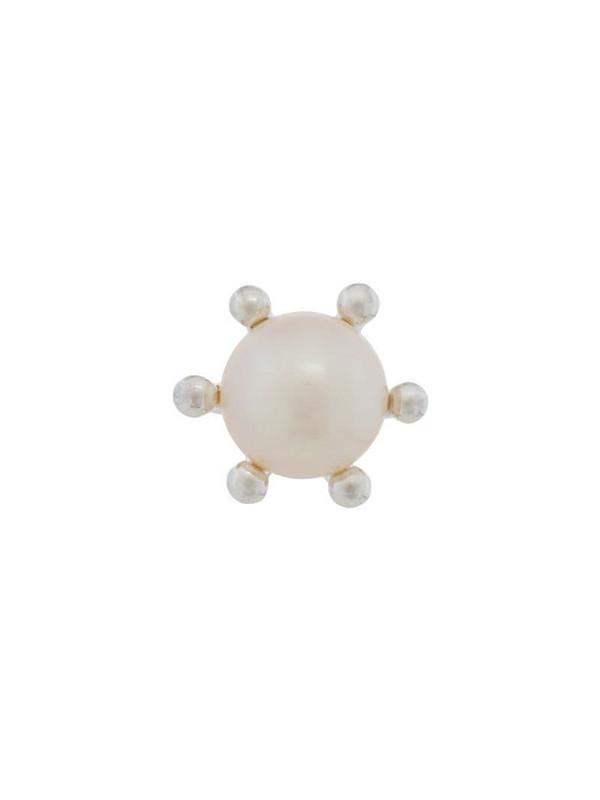 E.M. pearl stud earring in white
