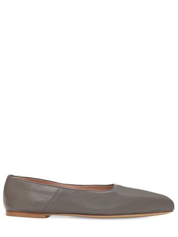 GIA COUTURE 10mm Etesia Leather Ballerinas in taupe