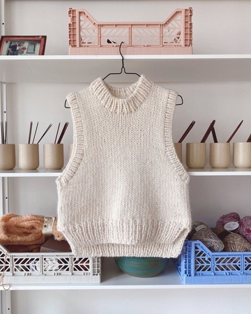 sweater,knitwear,knitted sweater,knitted top