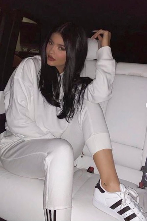 sweater sweatshirt hoodie celebrity white white sweater kylie jenner kardashians instagram 