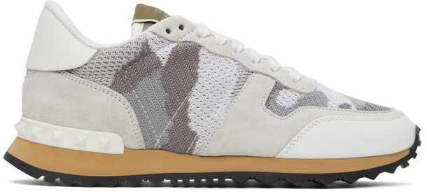 Valentino Garavani Camo Rockrunner Sneakers in grey / white / beige